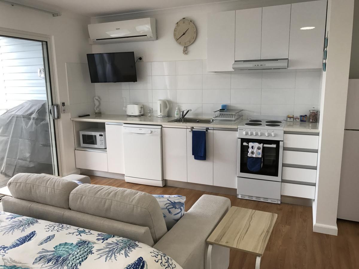 Marina View Chalets Mandurah Bagian luar foto