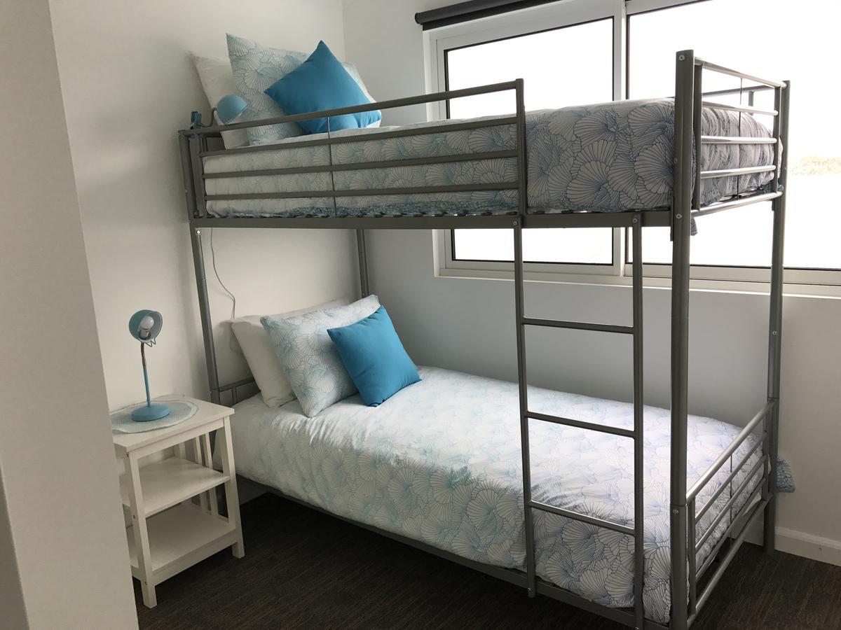 Marina View Chalets Mandurah Bagian luar foto