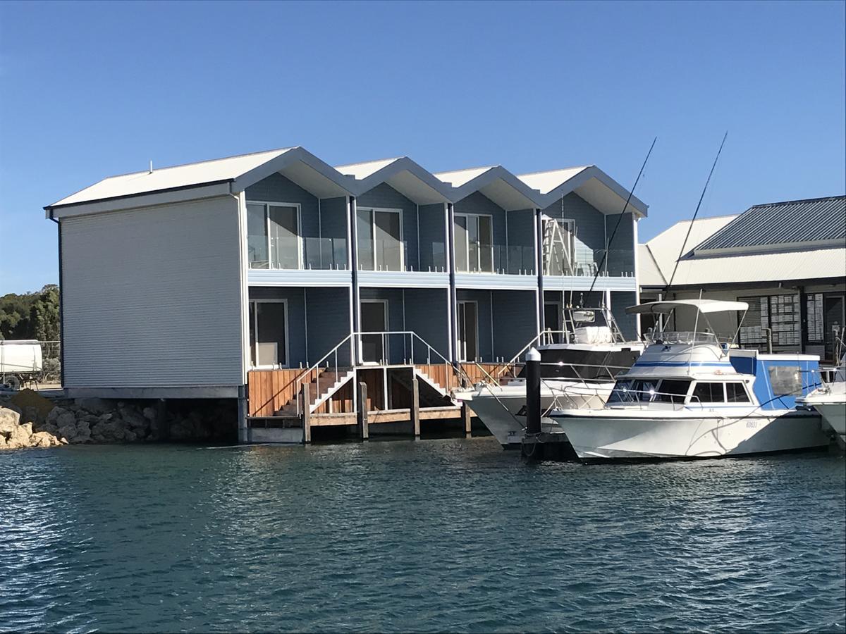 Marina View Chalets Mandurah Bagian luar foto